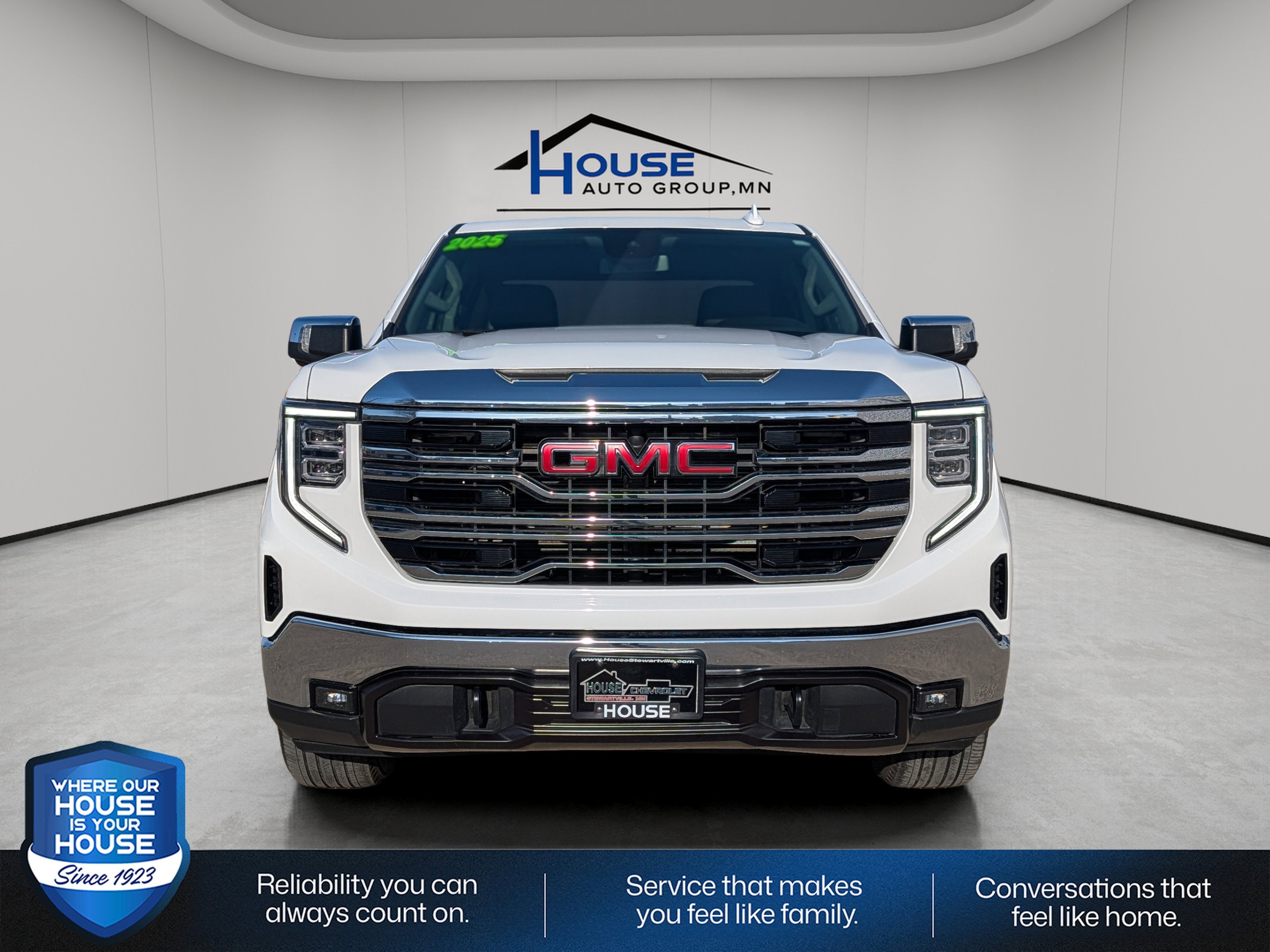 2025 GMC Sierra 1500 SLT