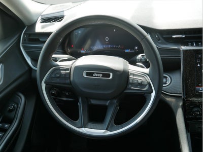 2023 Jeep Grand Cherokee L Laredo 4x4