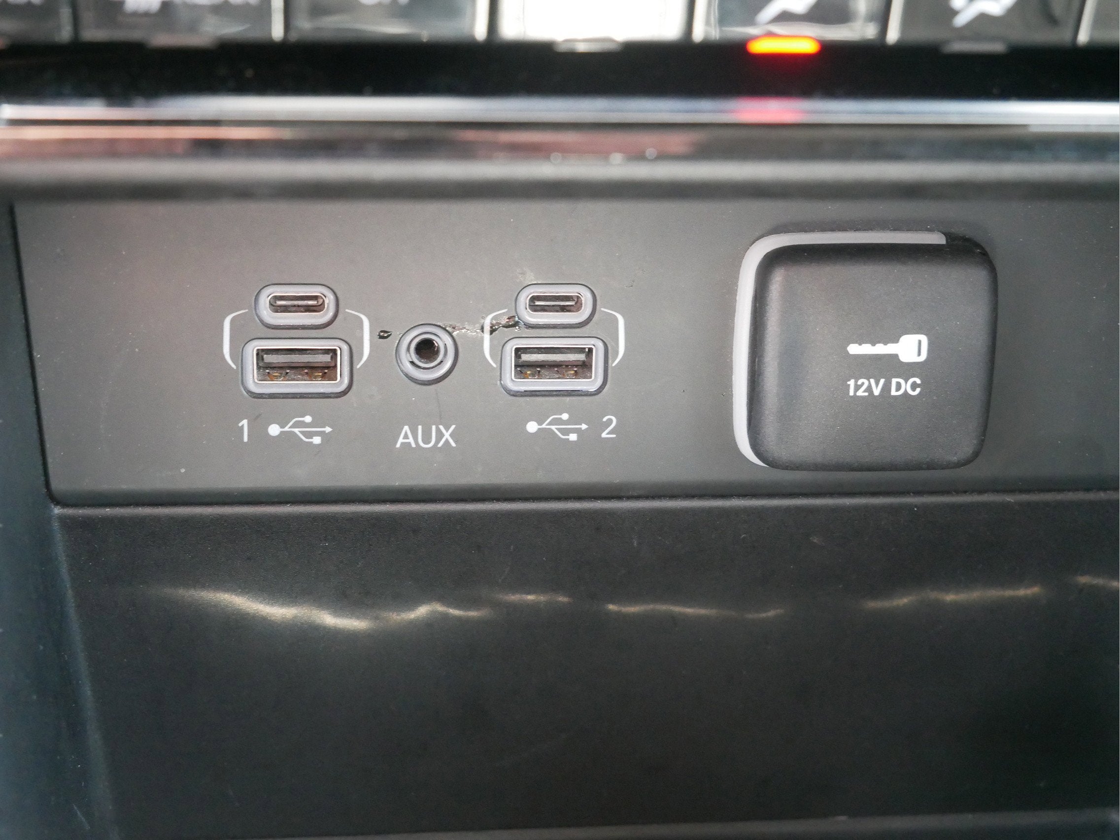 2023 Jeep Grand Cherokee L Laredo 4x4
