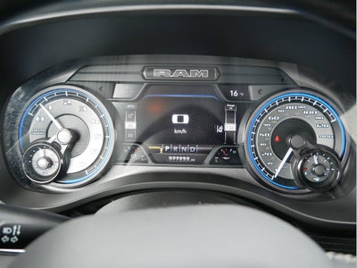 2022 RAM 1500 Limited Crew Cab 4x4 5'7" Box