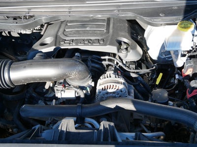 2019 RAM 1500 Laramie Crew Cab 4x4 5'7" Box