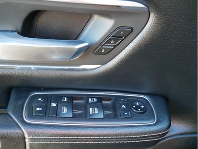 2019 RAM 1500 Laramie Crew Cab 4x4 5'7" Box