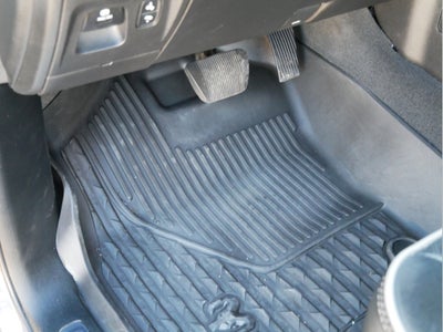 2019 RAM 1500 Laramie Crew Cab 4x4 5'7" Box