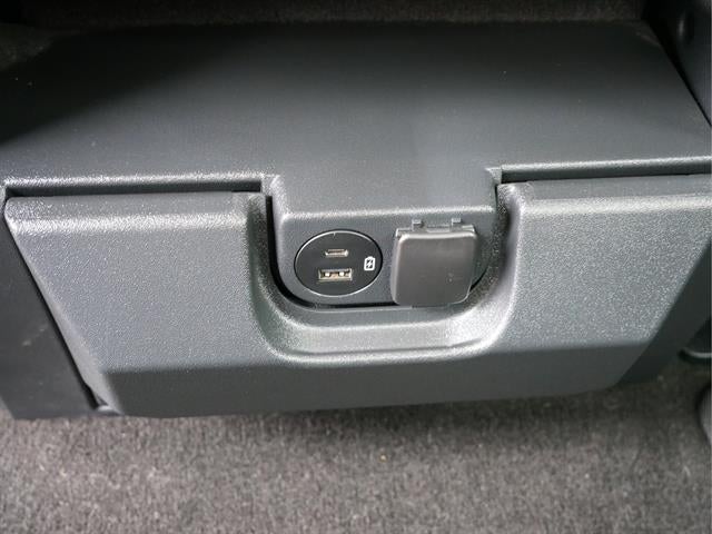 2022 Ford F-150 Base