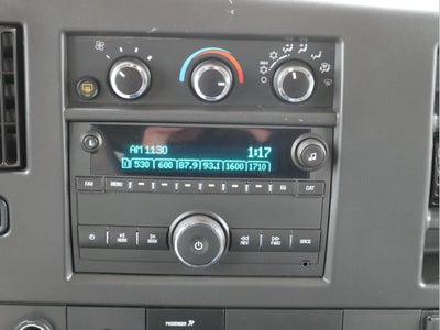 2024 Chevrolet Express Passenger 3500 1LS