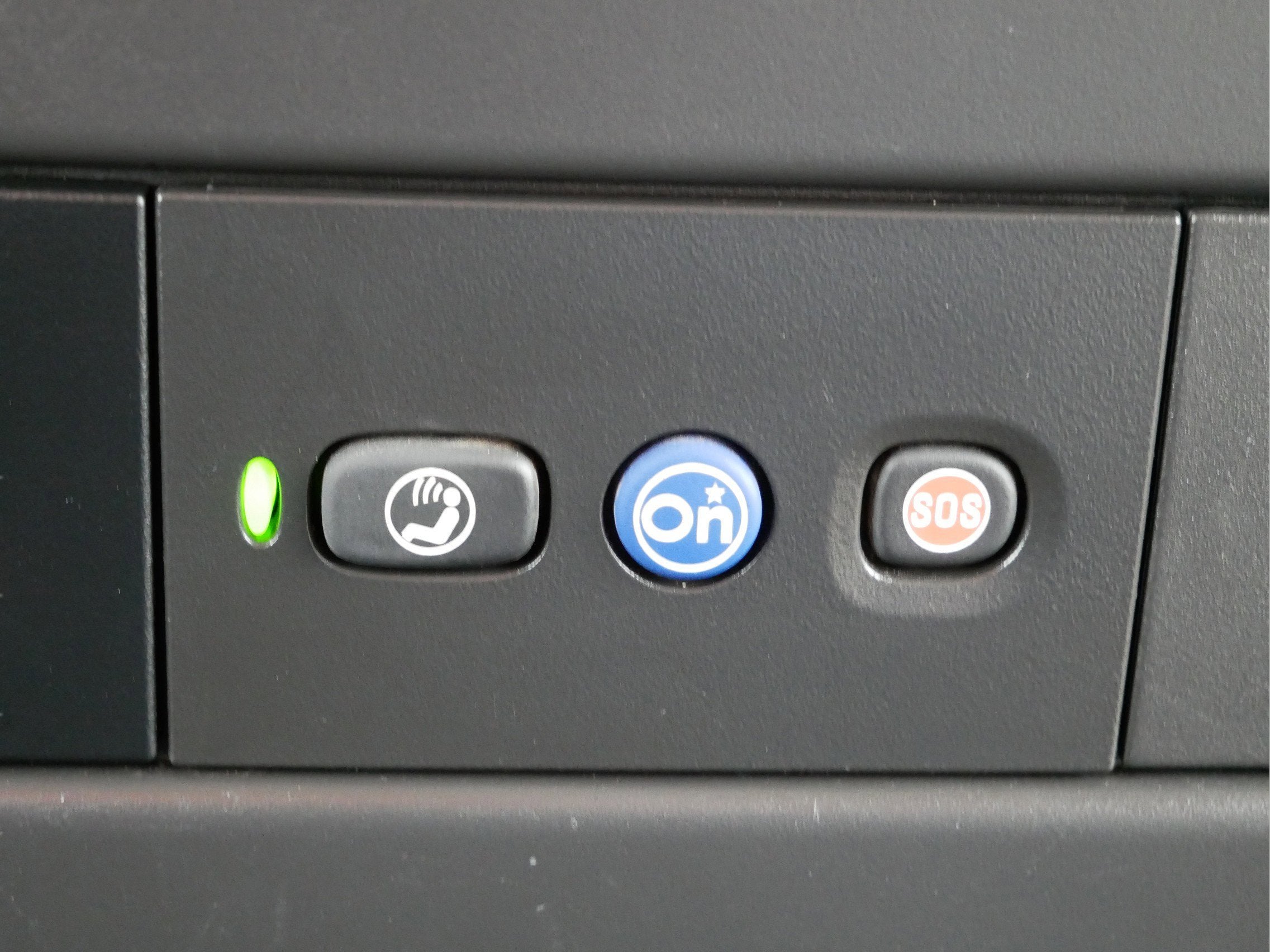 2024 Chevrolet Express Passenger 3500 1LS