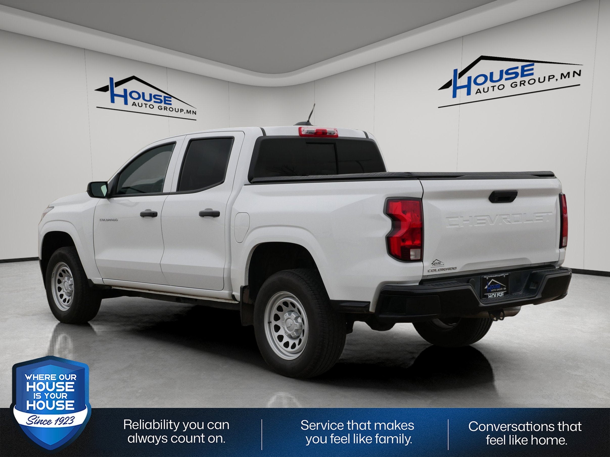 2024 Chevrolet Colorado WT