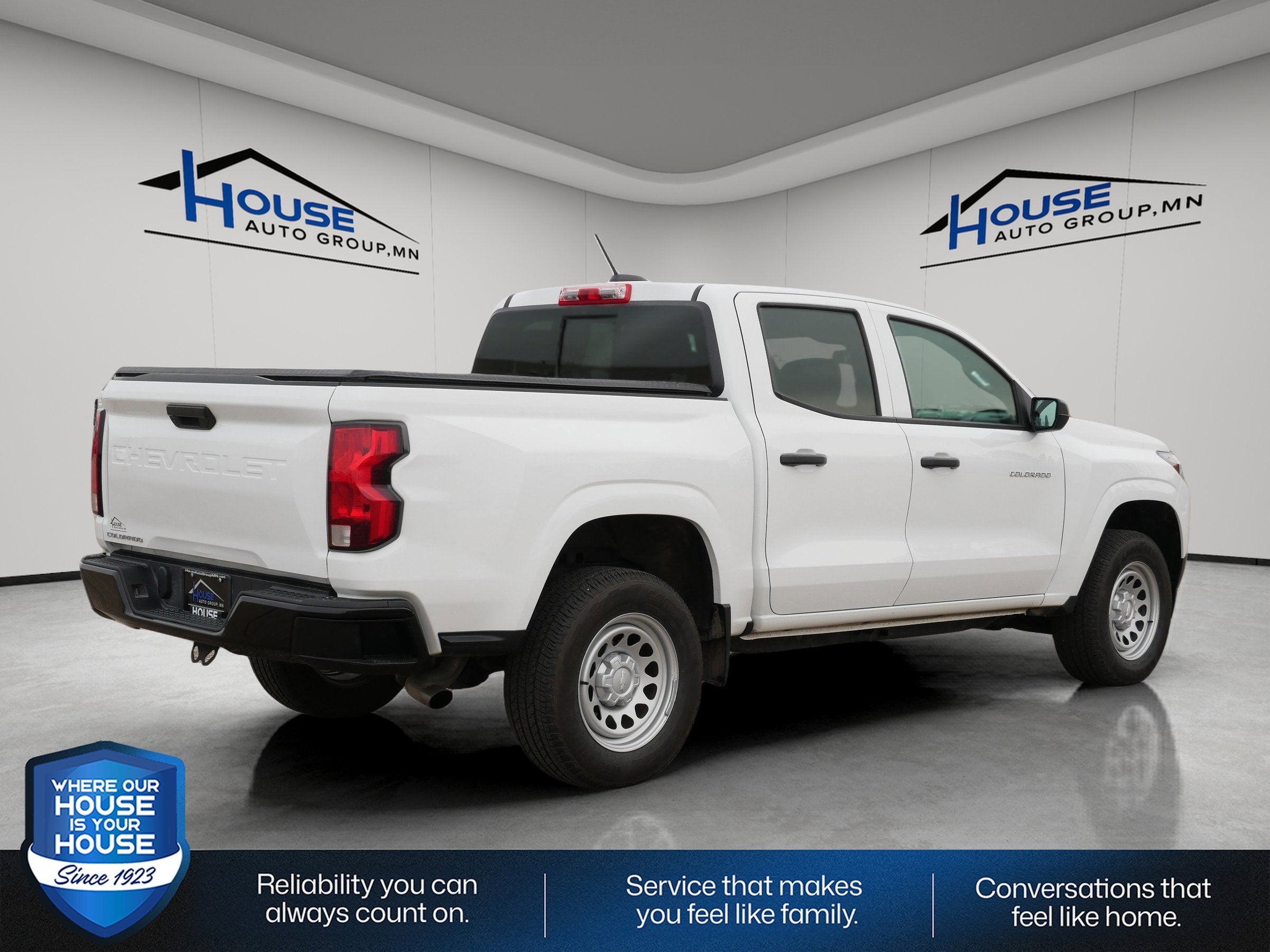 2024 Chevrolet Colorado WT