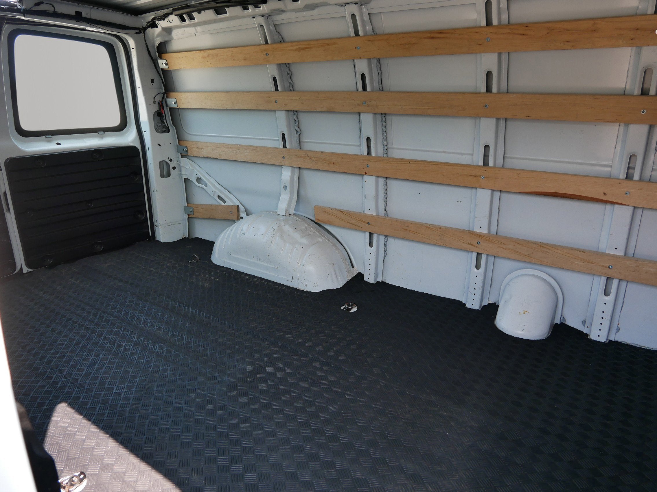 2023 Chevrolet Express Cargo 2500 Base