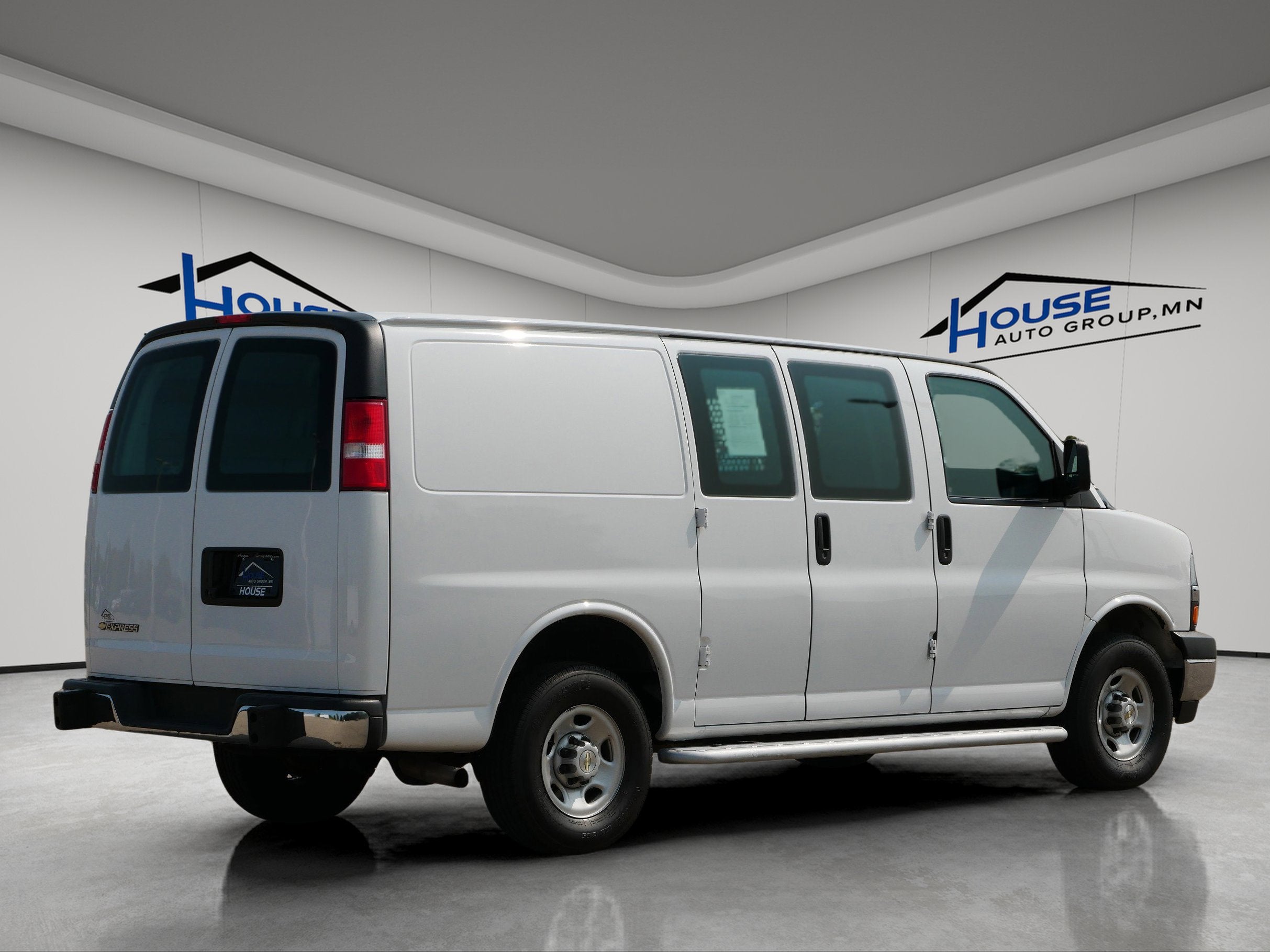 2023 Chevrolet Express Cargo 2500 Base