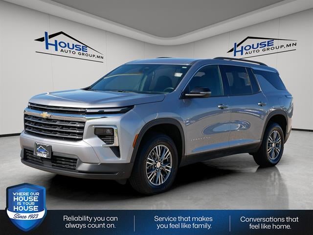 2025 Chevrolet Traverse Base