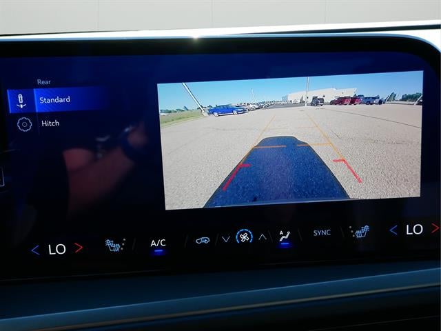 2025 Chevrolet Traverse Base