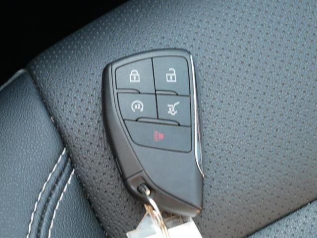 2025 Chevrolet Traverse Base