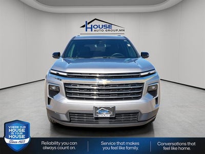 2025 Chevrolet Traverse Base