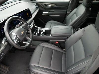 2025 Chevrolet Traverse Base