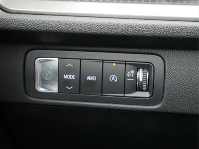 2025 Chevrolet Traverse Base