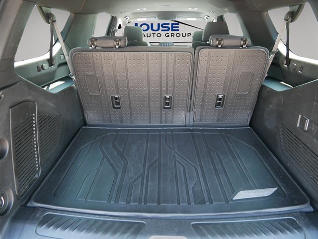 2022 Chevrolet Suburban LS