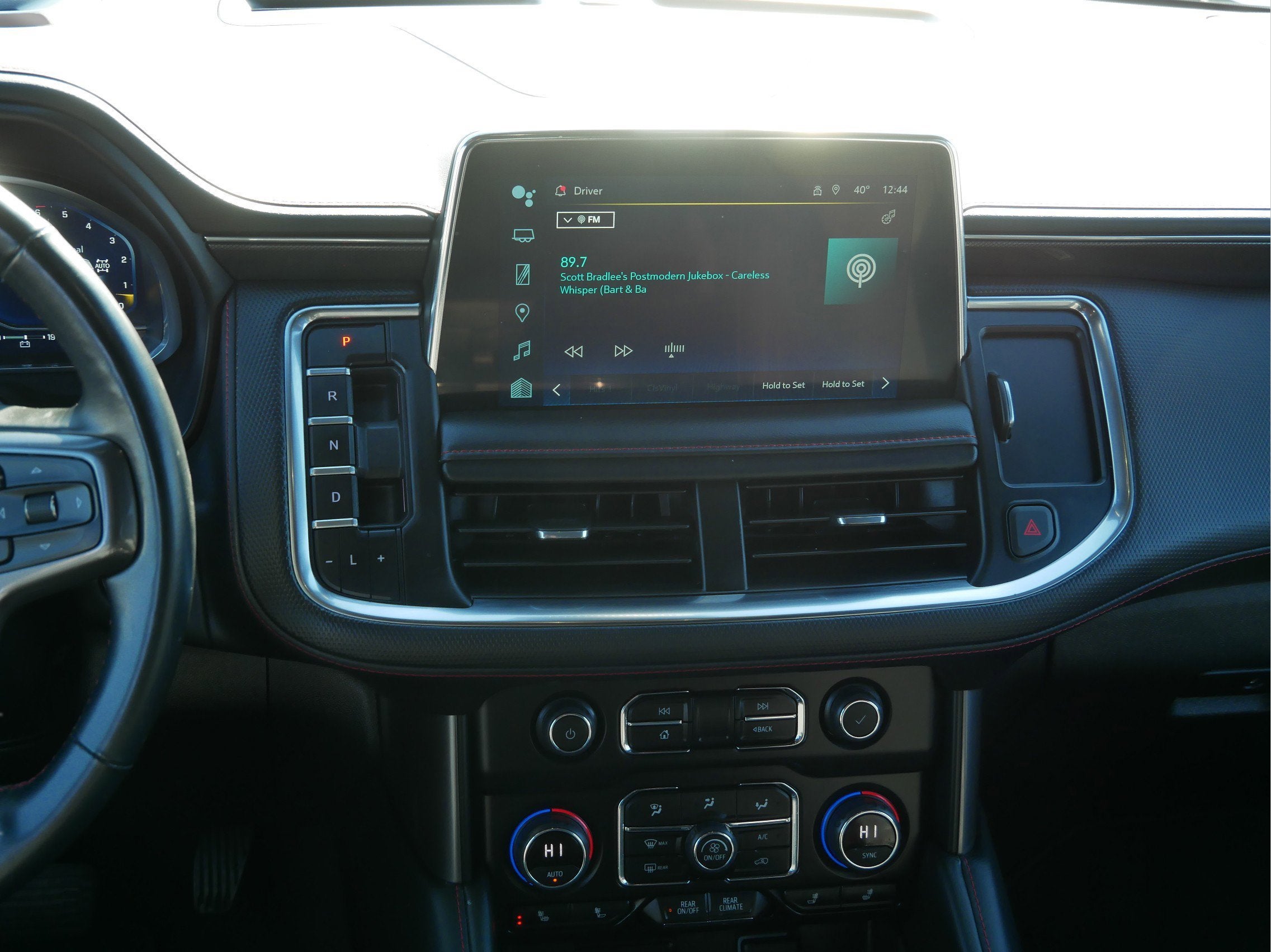 2023 Chevrolet Suburban RST