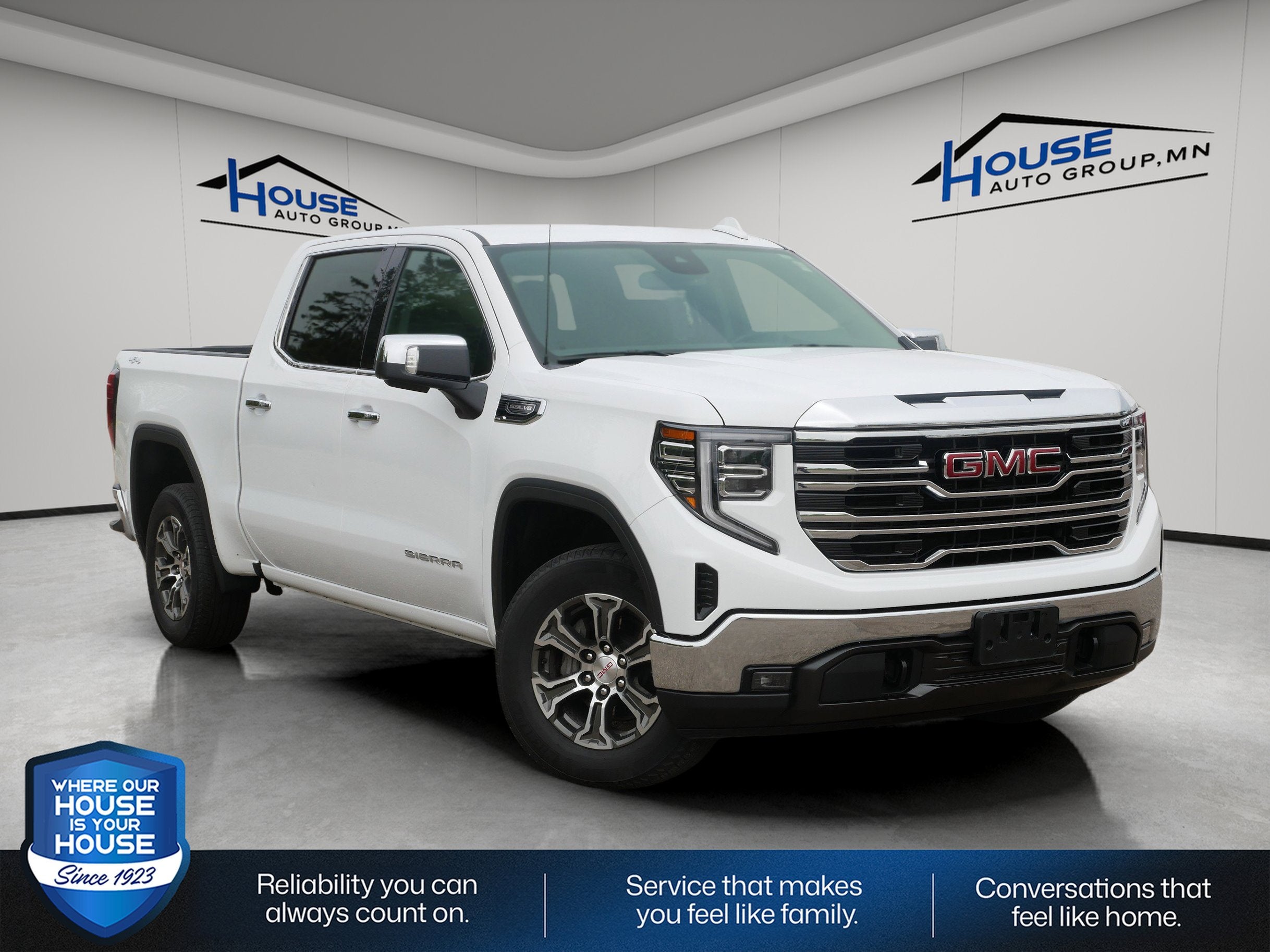 2025 GMC Sierra 1500 SLT