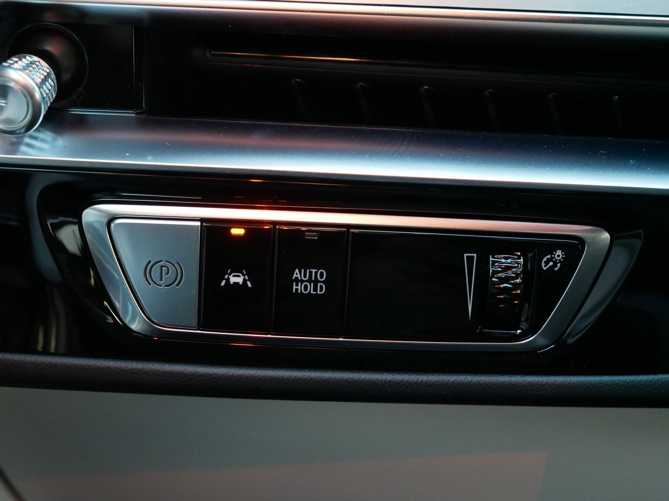 2026 Cadillac LYRIQ Signature Sport