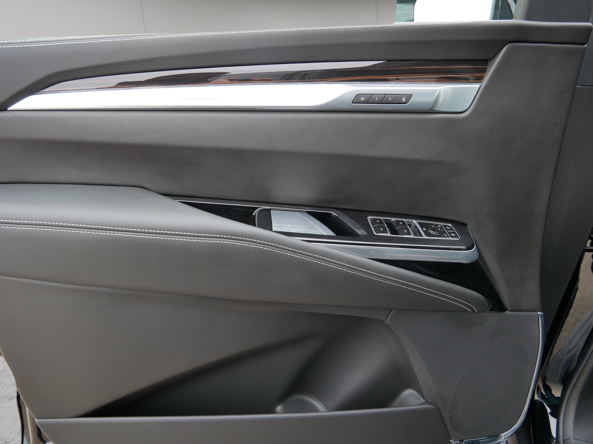 2026 Cadillac Escalade ESV Luxury