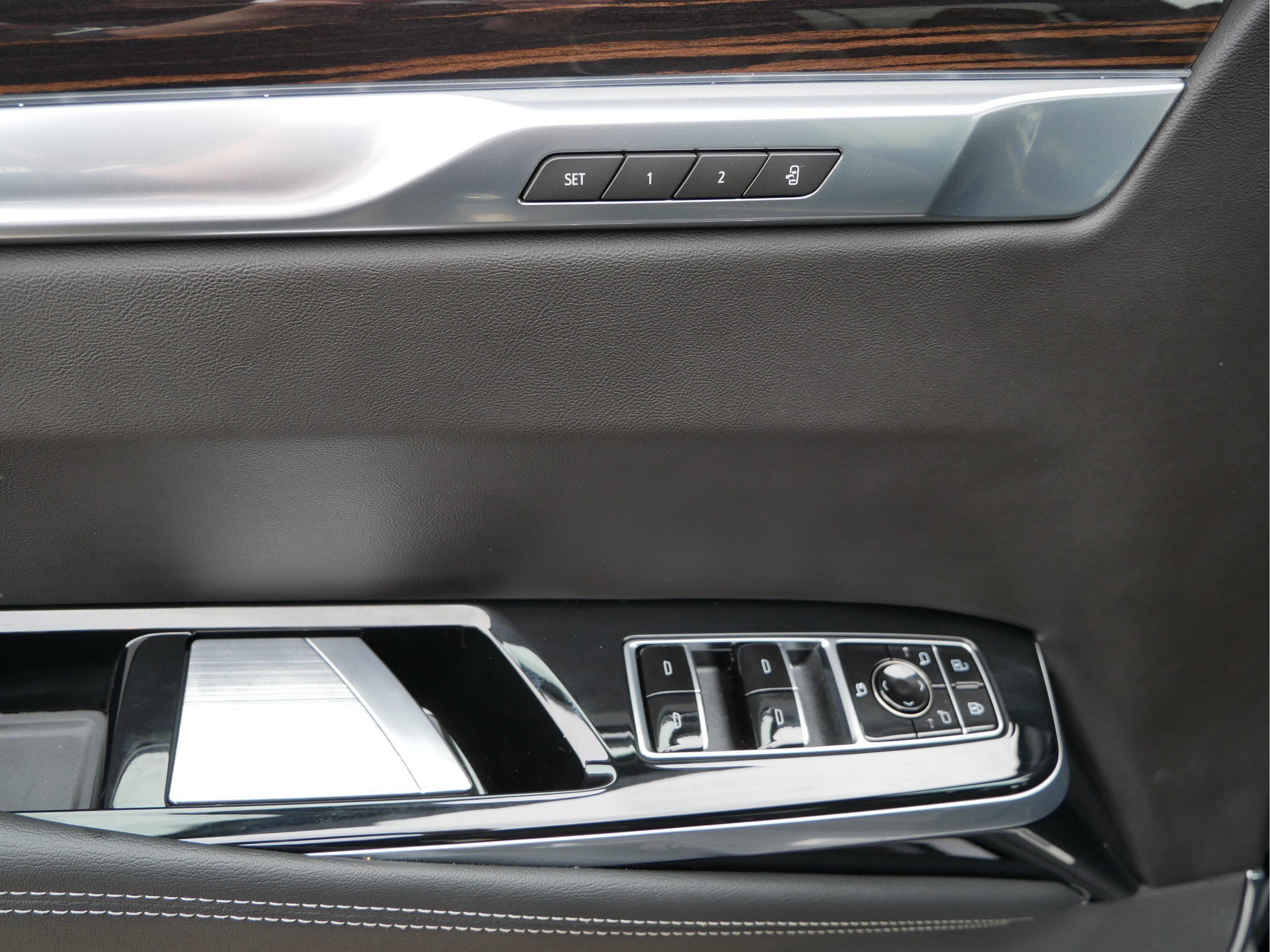 2026 Cadillac Escalade ESV Luxury