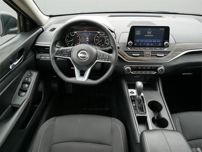 2025 Nissan Altima Base