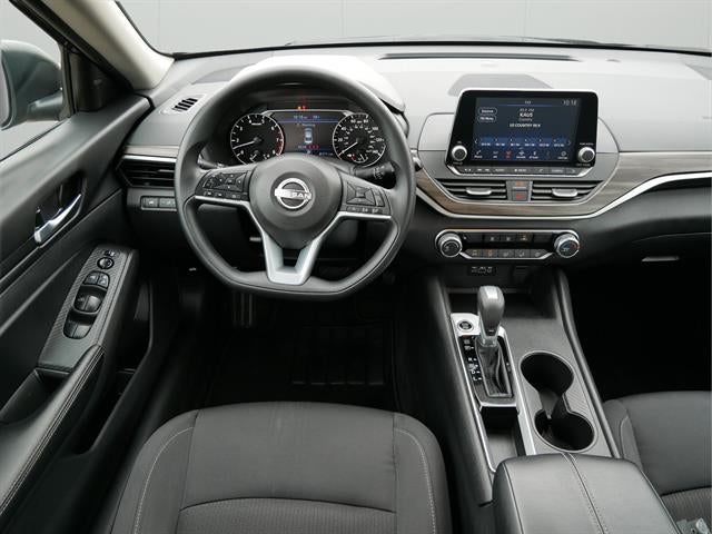 2025 Nissan Altima Base