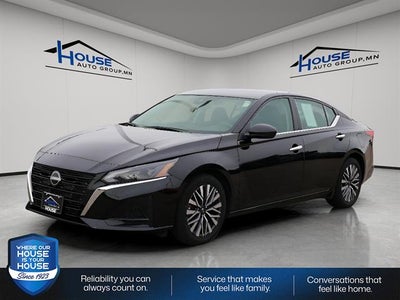 2025 Nissan Altima Base