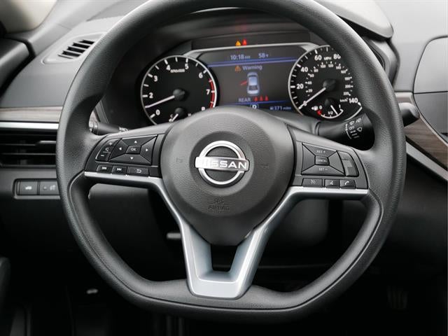 2025 Nissan Altima Base