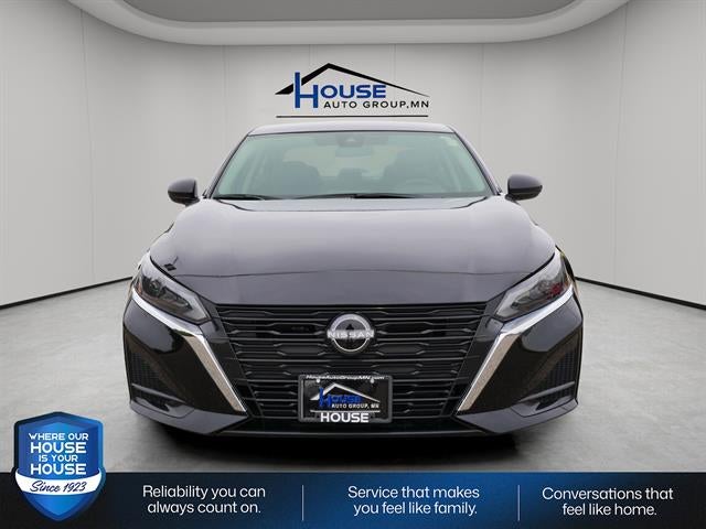 2025 Nissan Altima Base