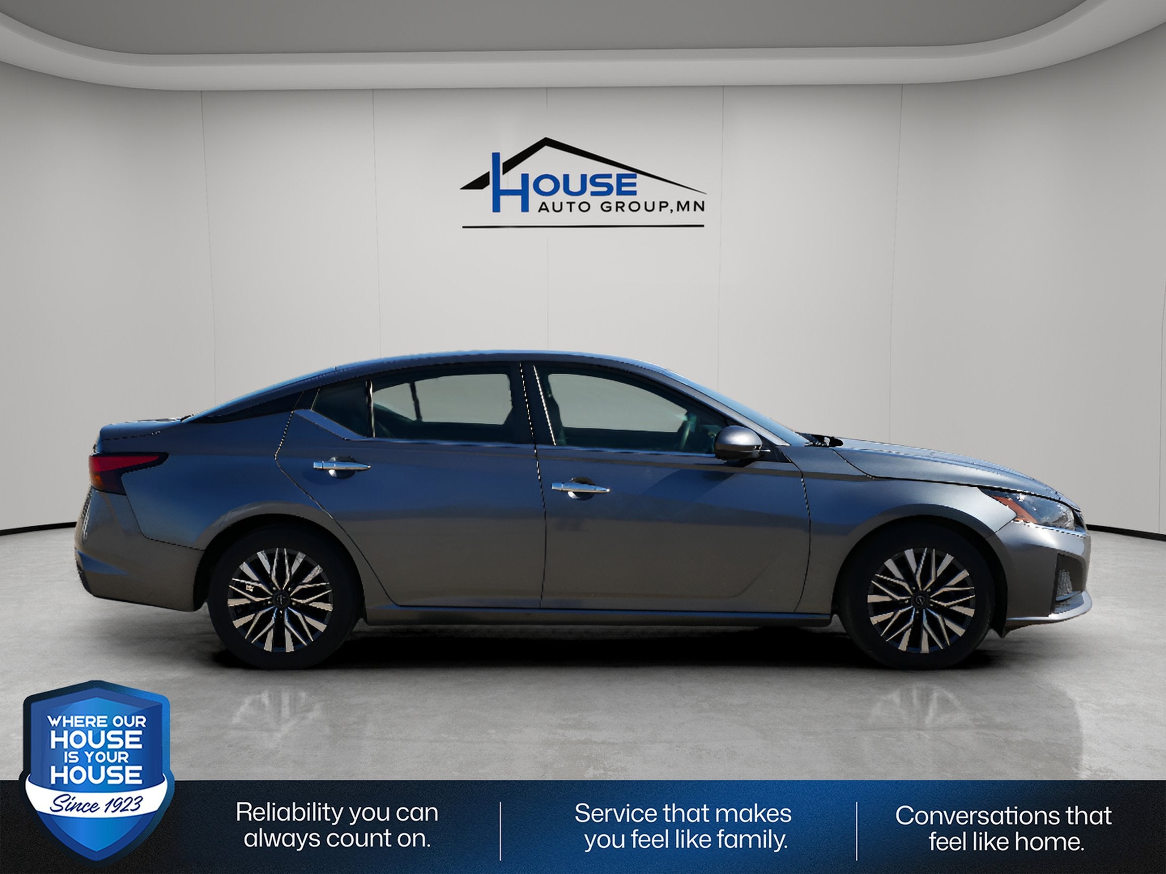 2023 Nissan Altima SV FWD