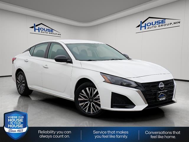 2025 Nissan Altima Base