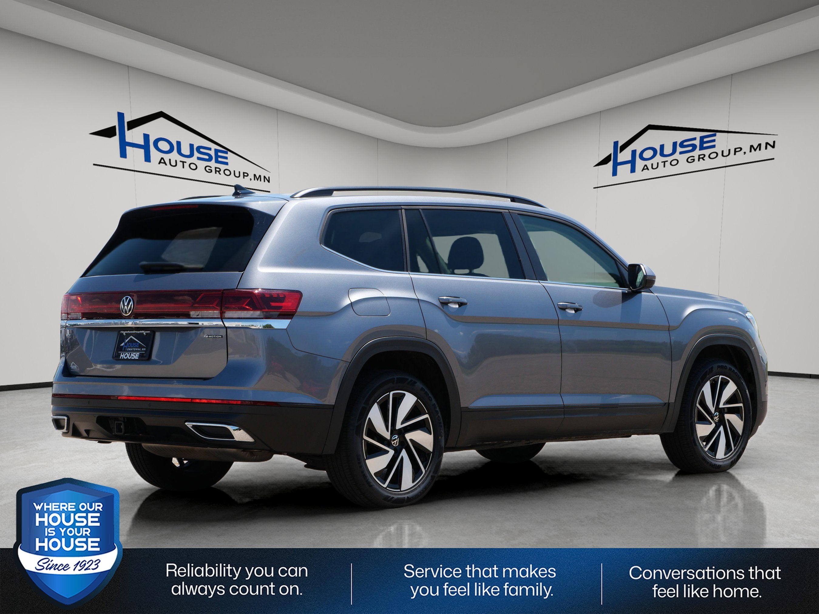 2025 Volkswagen Atlas 2.0T SE w/Technology