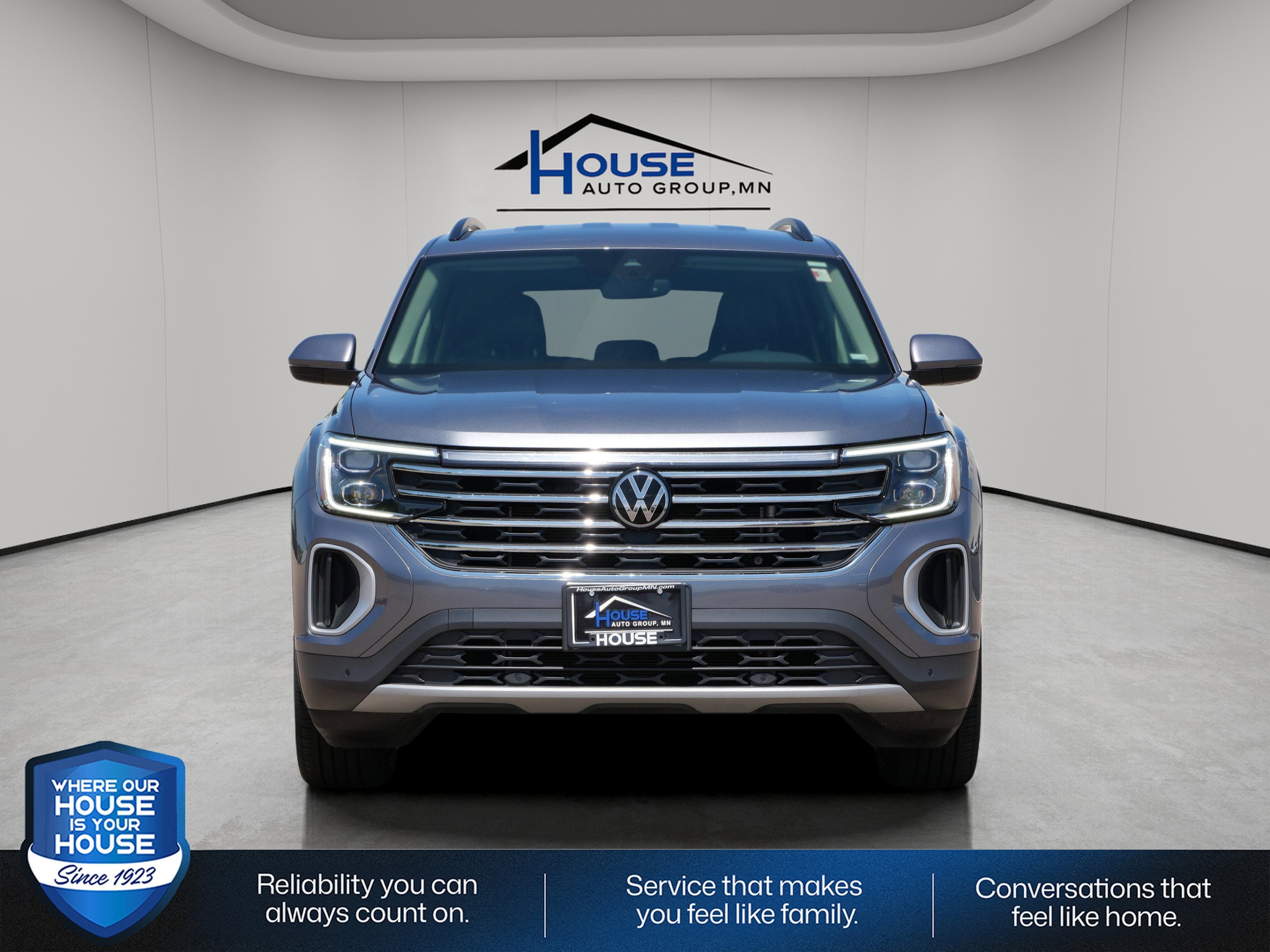 2025 Volkswagen Atlas 2.0T SE w/Technology