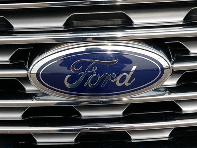 2023 Ford Edge Base
