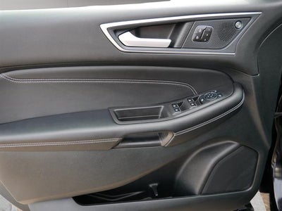 2023 Ford Edge Base