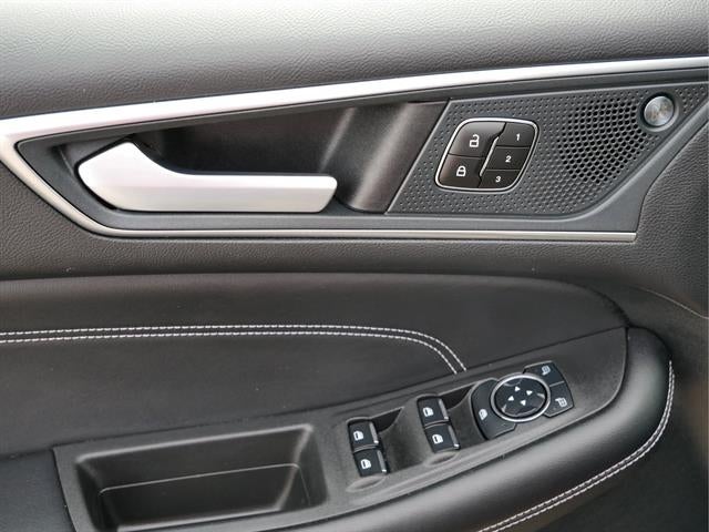 2023 Ford Edge Base