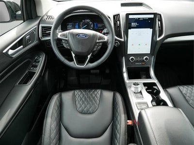 2023 Ford Edge Base