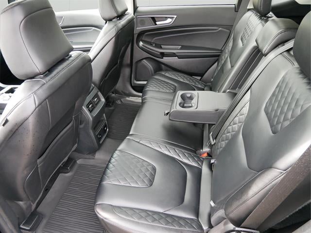 2023 Ford Edge Base