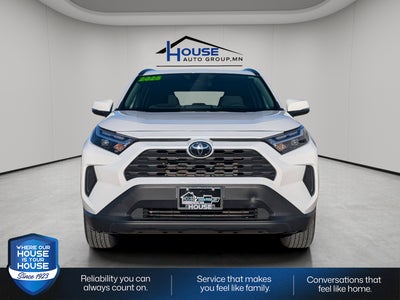 2025 Toyota RAV4 XLE