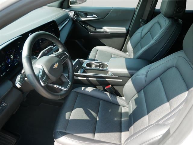 2025 Chevrolet Equinox Base