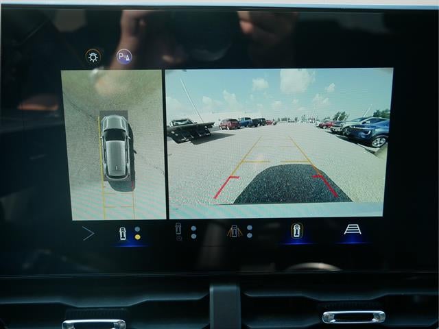 2025 Chevrolet Equinox Base