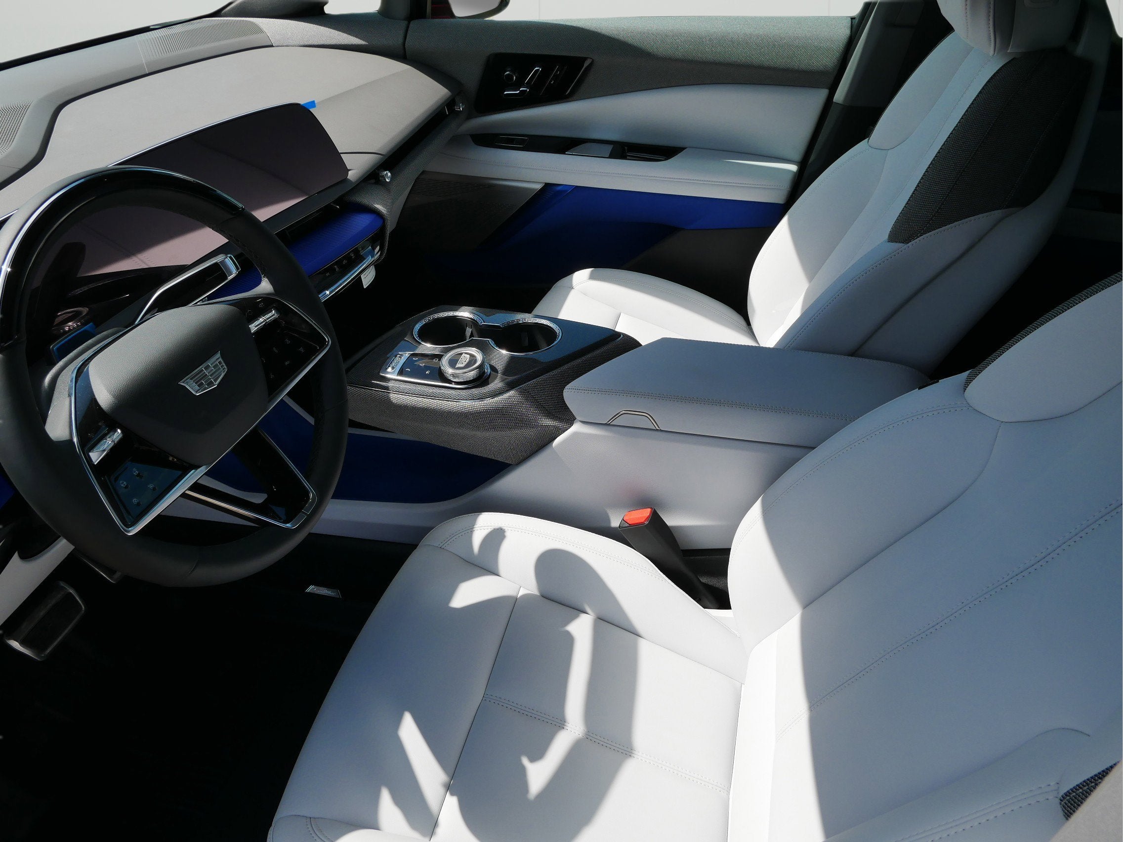 2026 Cadillac OPTIQ Luxury