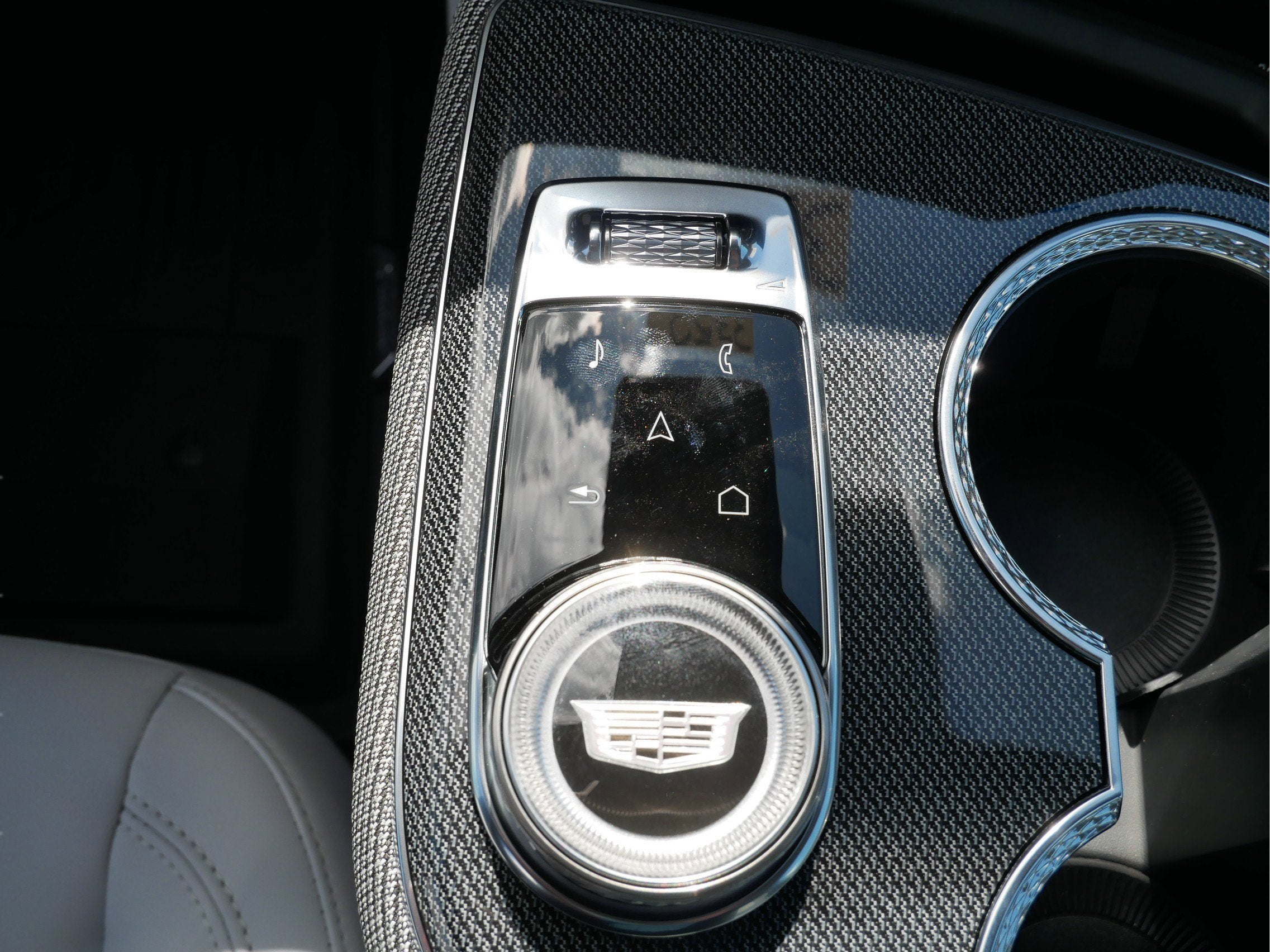 2026 Cadillac OPTIQ Luxury