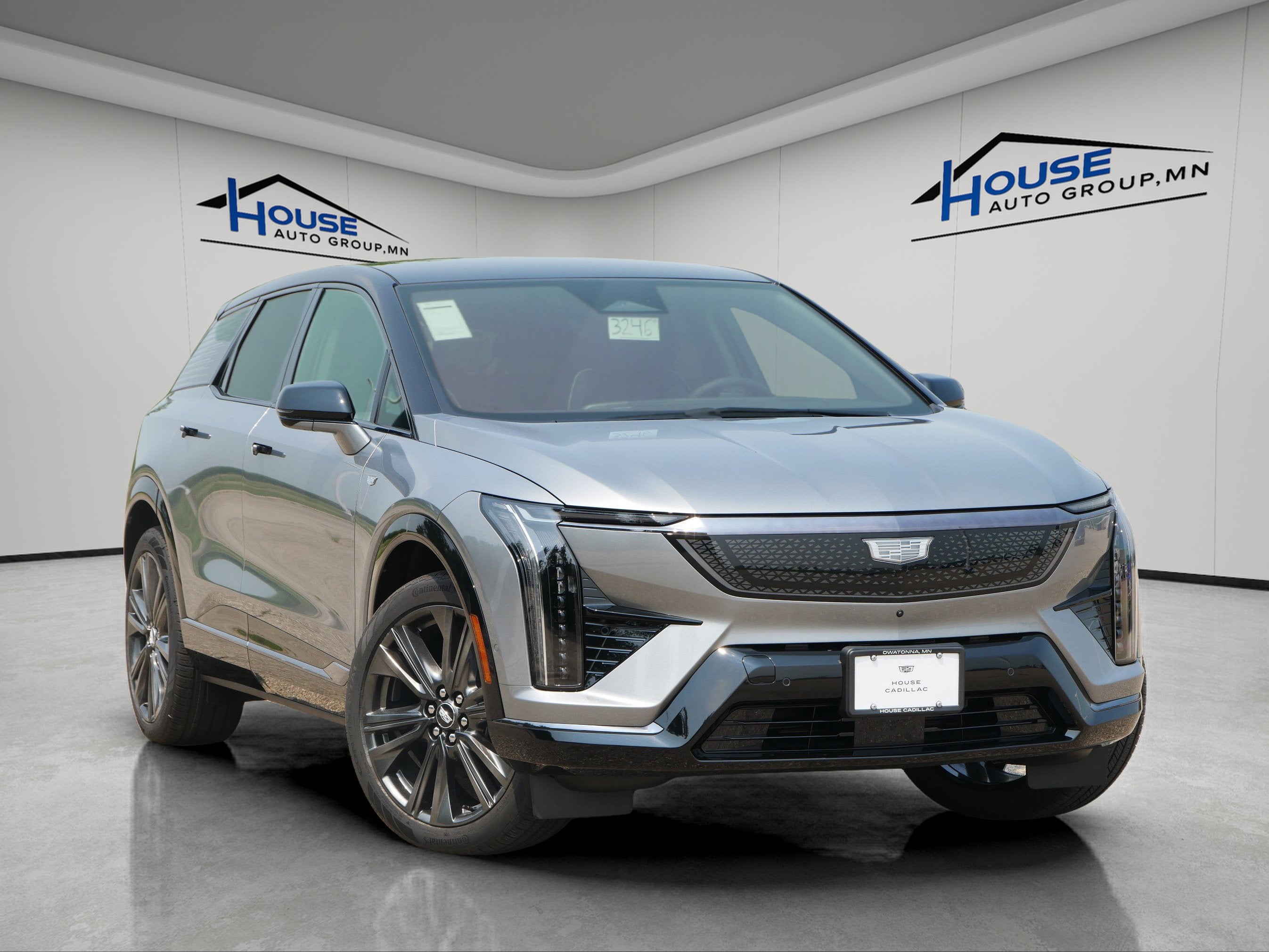 2025 Cadillac OPTIQ Sport 2