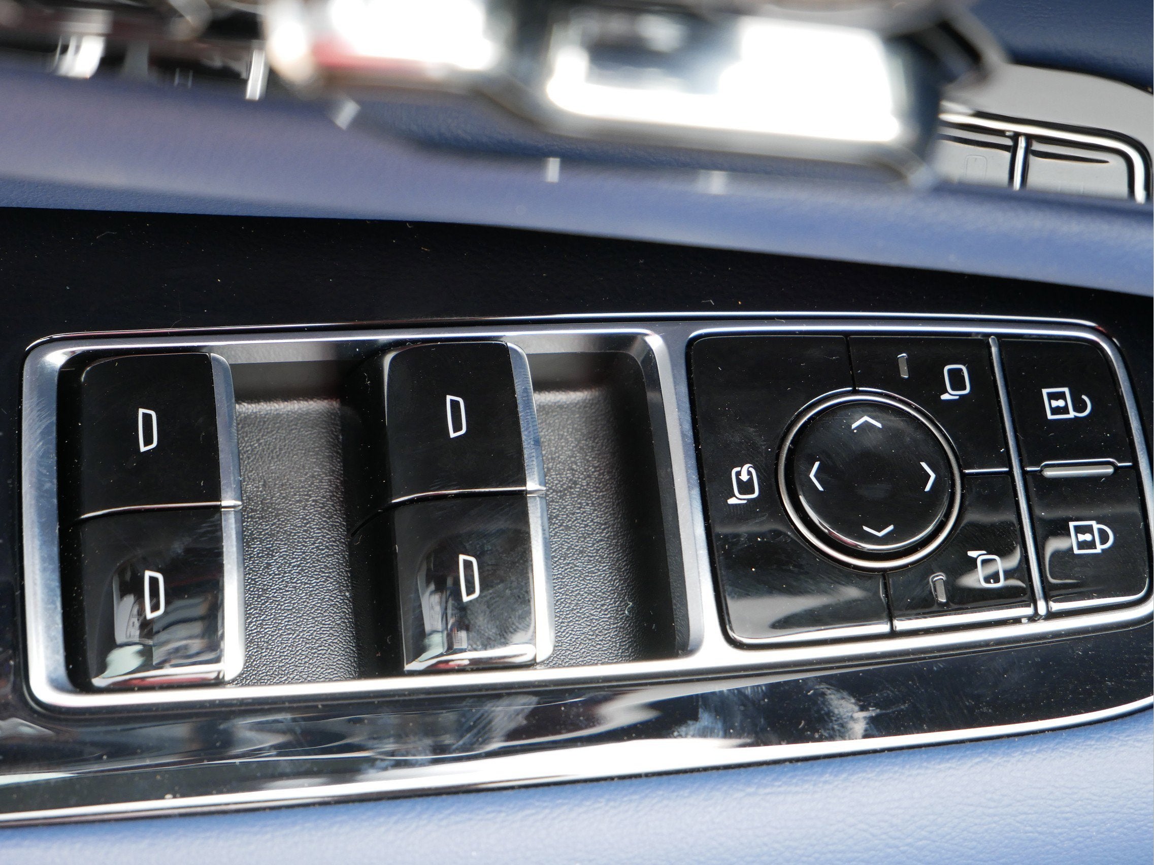 2025 Cadillac OPTIQ Sport 2