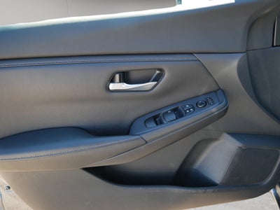 2022 Nissan Sentra SV Xtronic CVT