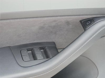 2022 Tesla Model 3 Long Range Dual Motor All-Wheel Drive