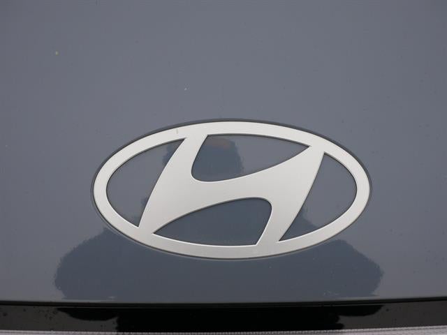 2025 Hyundai Sonata Base